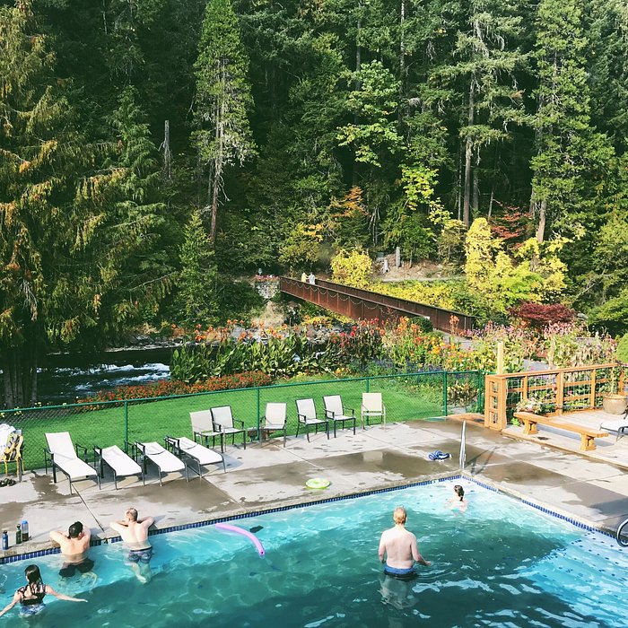 Belknap Hot Springs